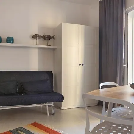 Casablu, Un Delizioso Bilocale Sulla Baia Di Naxos Apartman Giardini Naxos