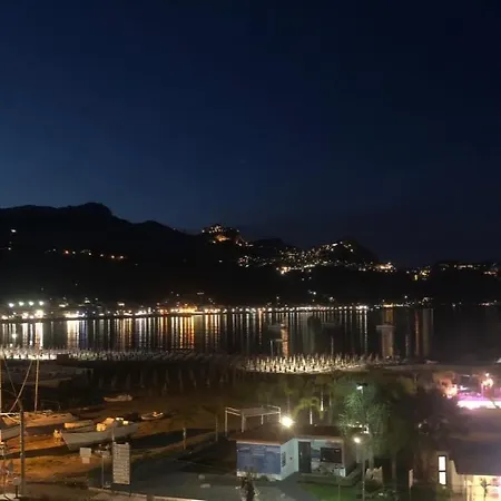 Casablù, Un Delizioso Bilocale Sulla Baia Di Naxos Appartement
