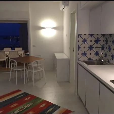 Apartman Casablu, Un Delizioso Bilocale Sulla Baia Di Naxos Giardini Naxos
