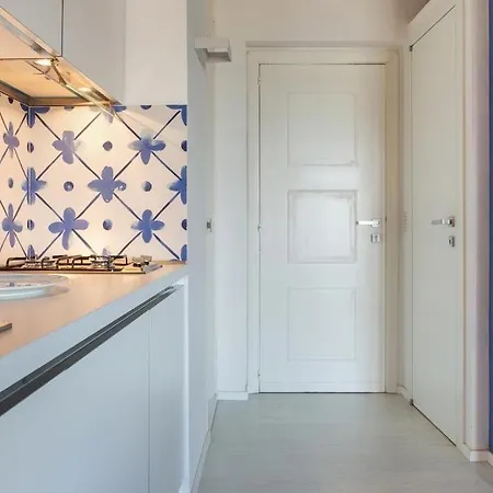 Casablu, Un Delizioso Bilocale Sulla Baia Di Naxos Giardini Naxos