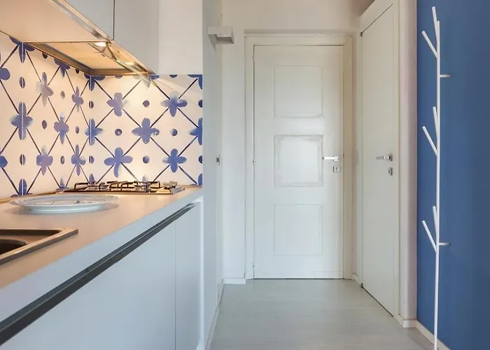 Casablu, Un Delizioso Bilocale Sulla Baia Di Naxos Giardini Naxos